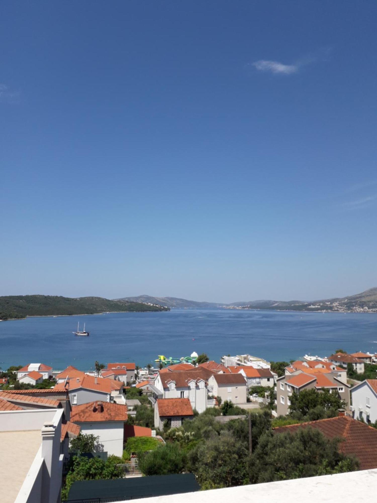 Apartmani Mila A1 & A2 & 3 Trogir Exterior photo